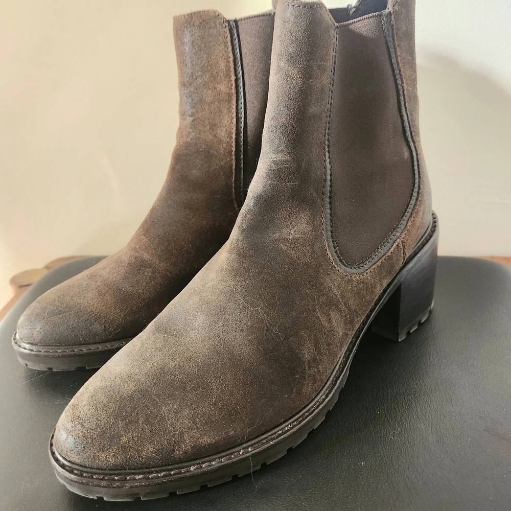 Thursday Boot Company Women's Knockout High Heel Chelsea Boot  9.5 Dark Olive